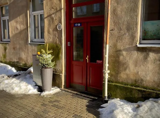 Miro French - Quiet Chic, Free Private Parking Dzīvoklis Riga